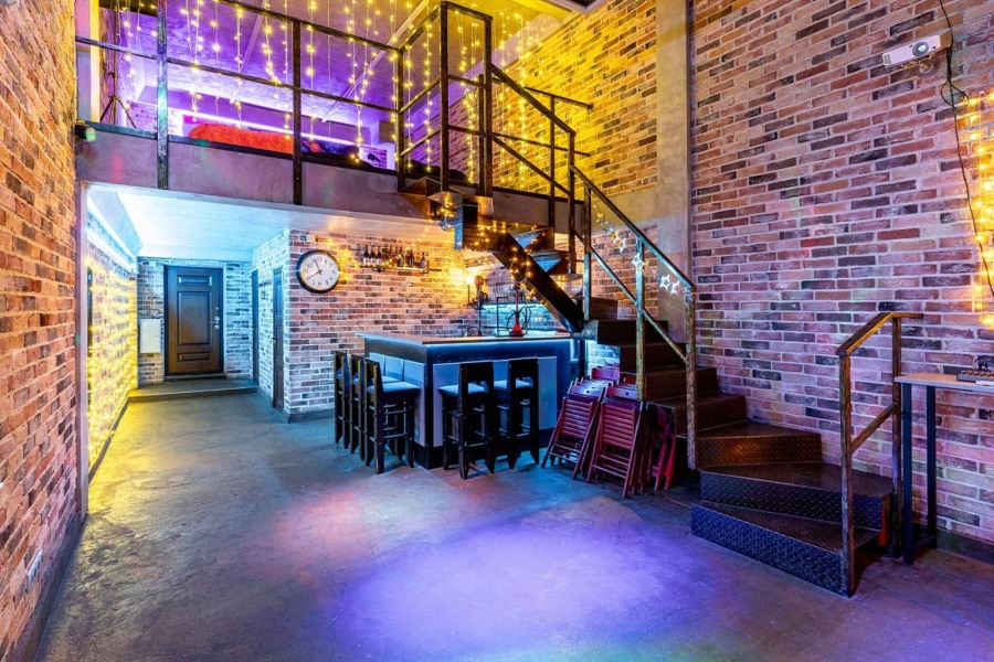 LOFT FOR PARTY